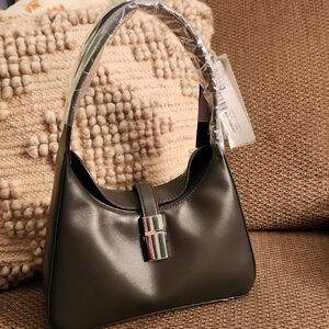 Elegant Black Women's Shoulder Bag